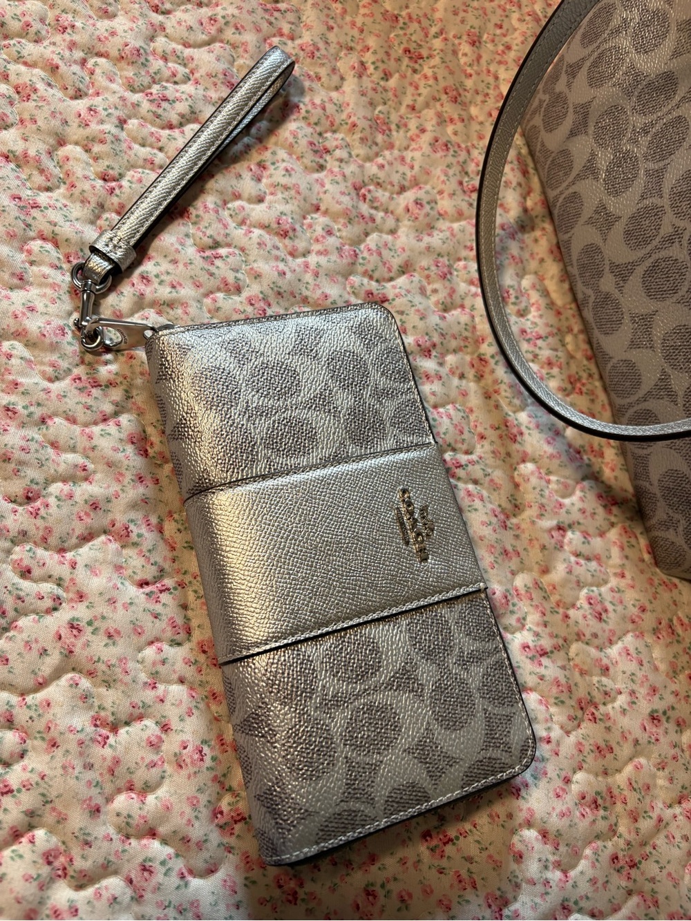 Coach Signature Canvas Tote and Wallet Set in Silver/Gray - Picture 4 of 16